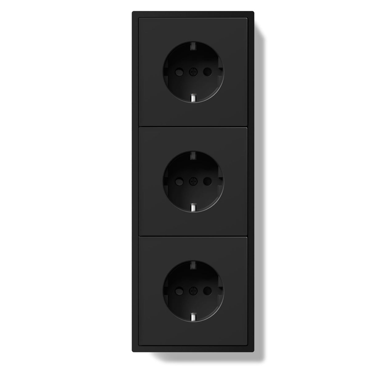 EG Easy Install EU Wall Sockets with clamping technology Power Outlets & Sockets Bseedswitch Black Triple