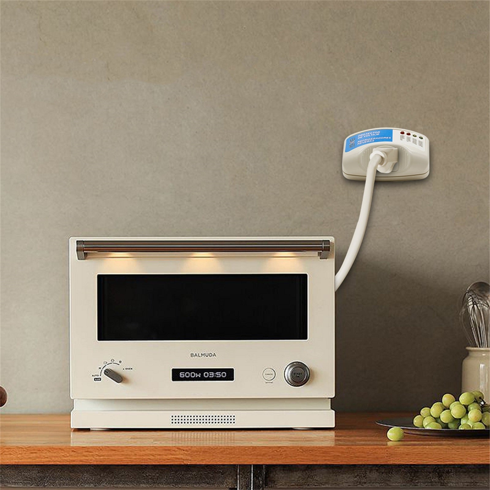 Bseed US 120V Surge Protector Voltage Brownout Plug Home Appliance PC